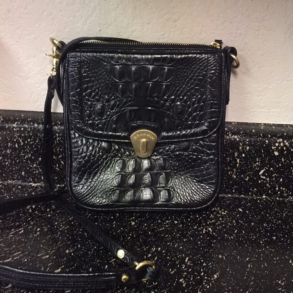 Crossbody Brahmin